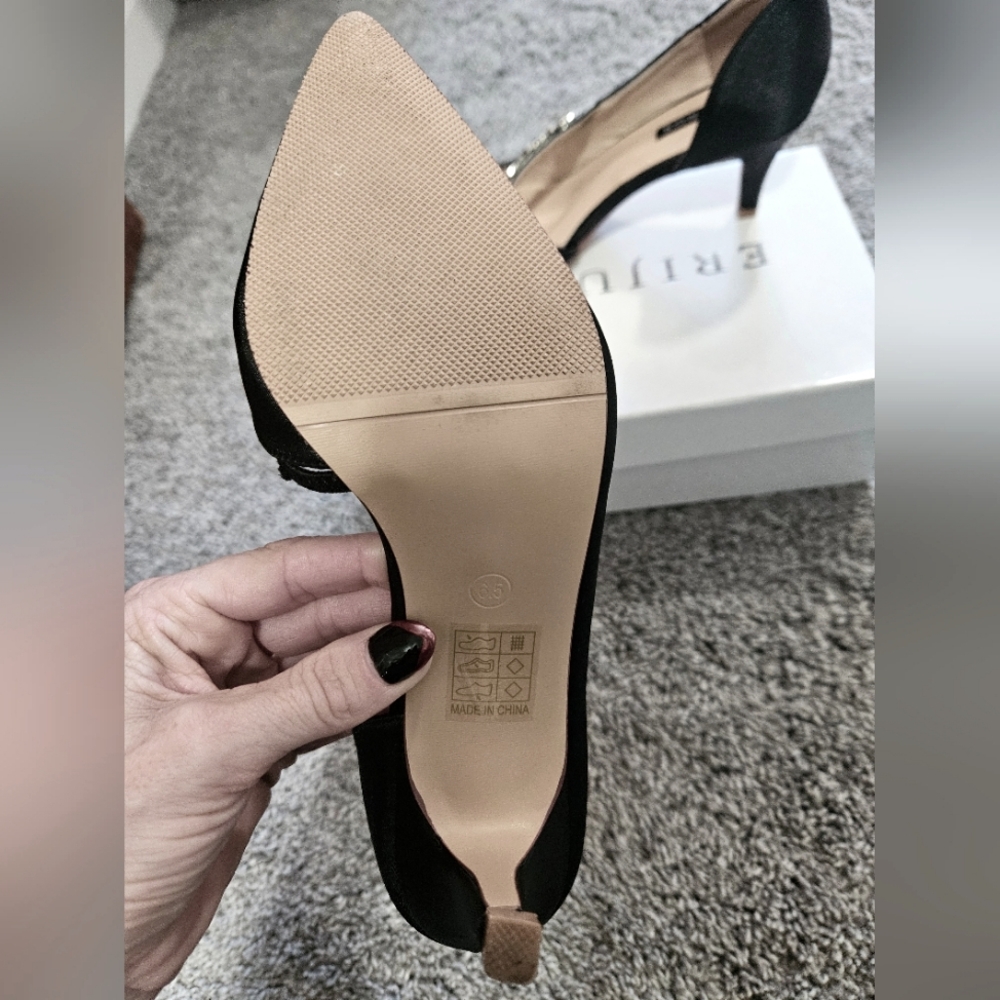Women's dressy kitten heel ๐ shoes, size 6.5 - Picture 2 of 4
